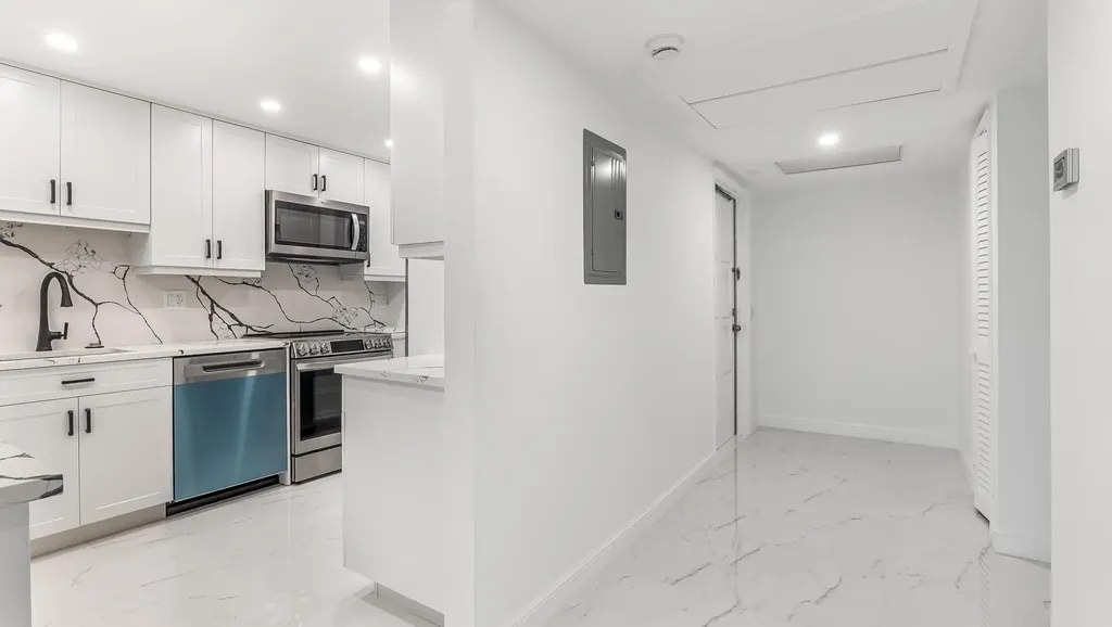 3000 N Palm Aire Drive Pompano Beach FL 33069