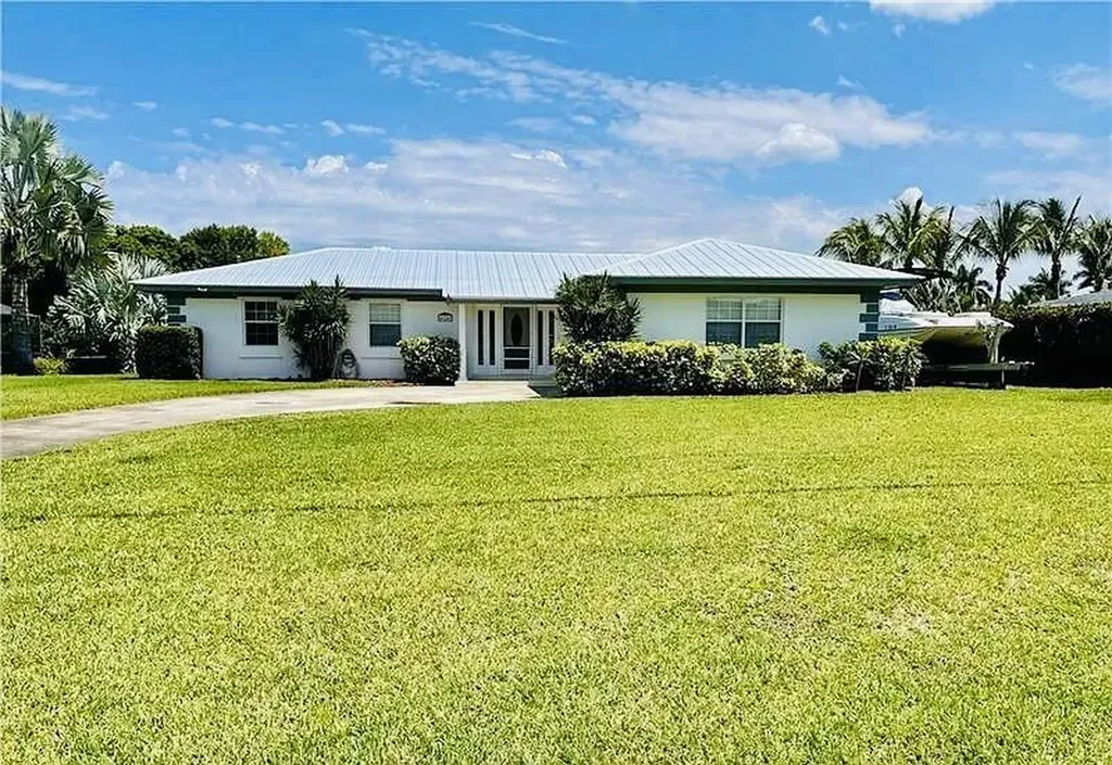 416 SE Naranja Avenue Port St Lucie FL 34983