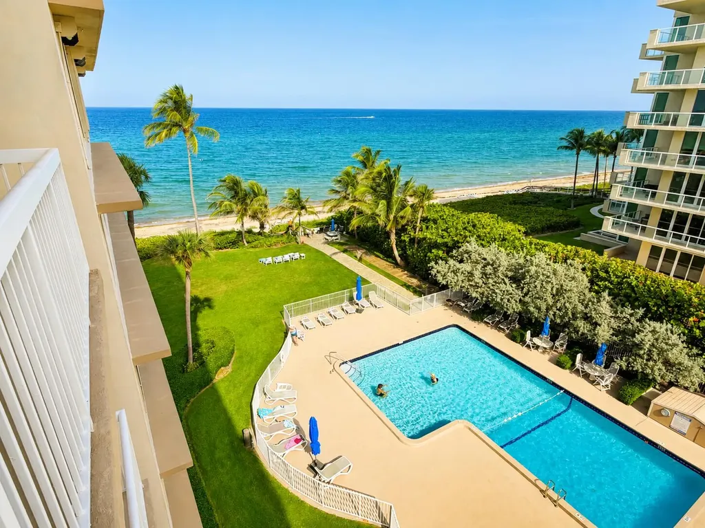 1069 Hillsboro Mile Hillsboro Beach FL 33062
