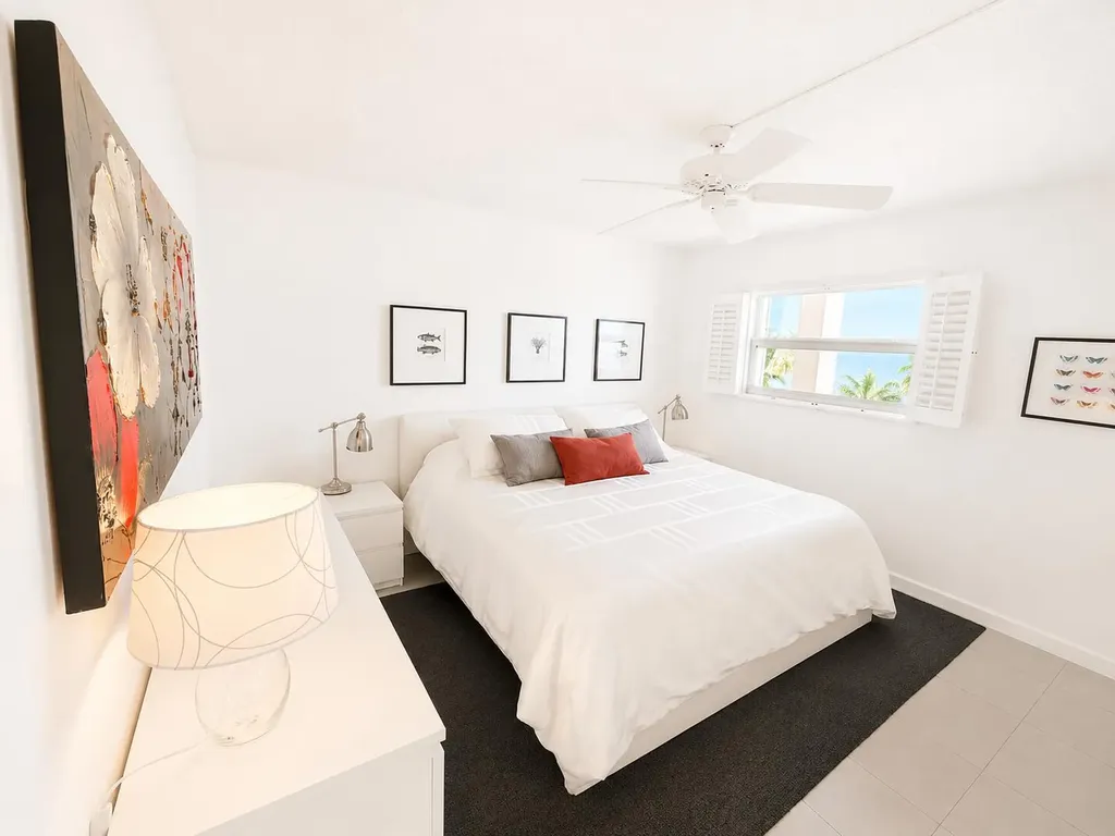 1069 Hillsboro Mile Hillsboro Beach FL 33062