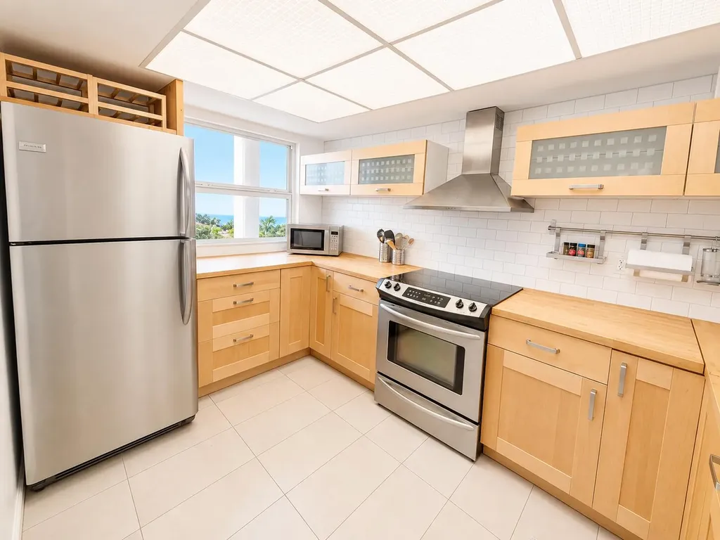 1069 Hillsboro Mile Hillsboro Beach FL 33062
