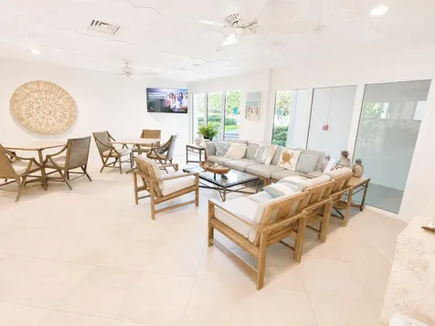 1069 Hillsboro Mile Hillsboro Beach FL 33062