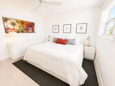 1069 Hillsboro Mile Hillsboro Beach FL 33062