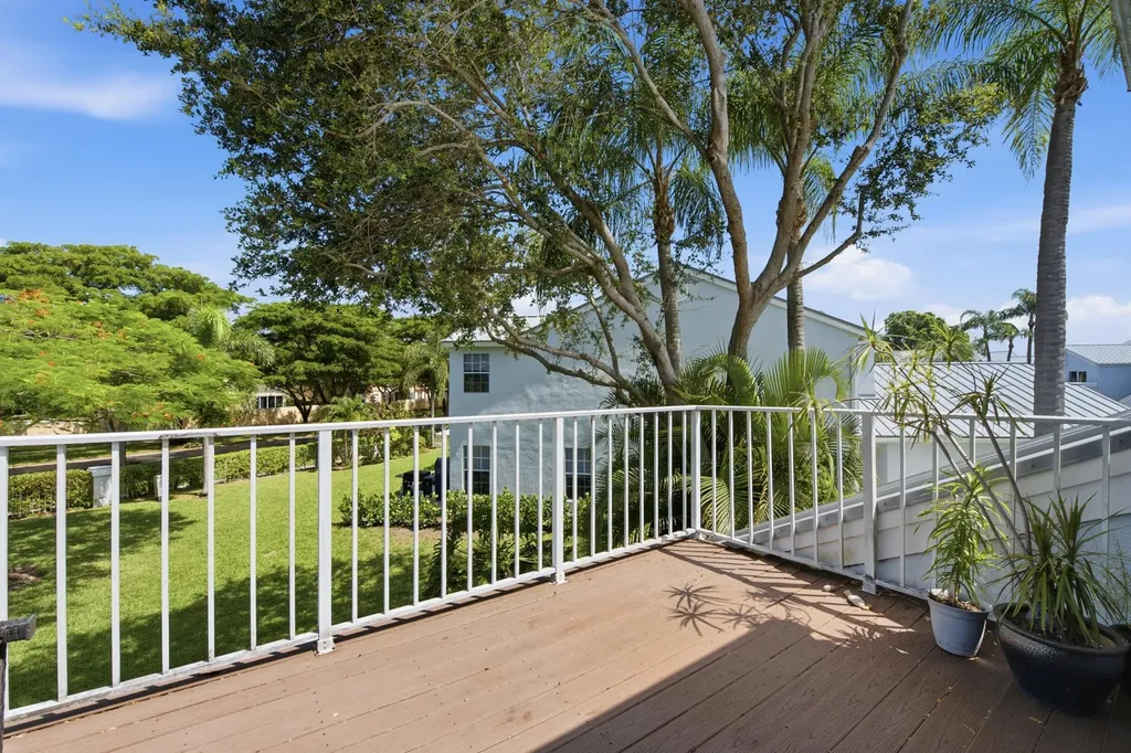 17070 Boca Club Boulevard Boca Raton FL 33487