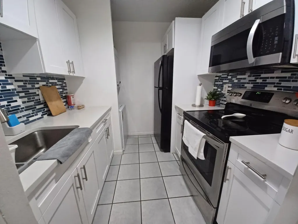 10036 Twin Lakes Drive Coral Springs FL 33071