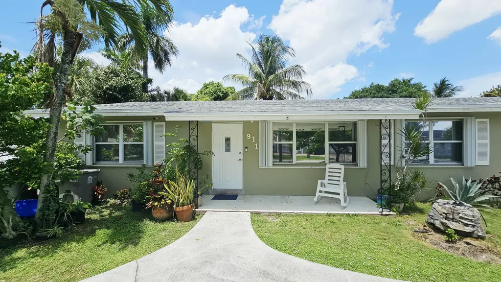 911 Burch Drive West Palm Beach FL 33415