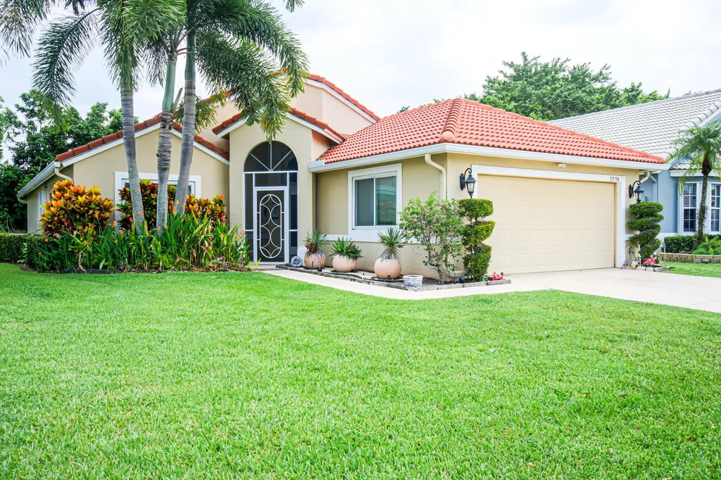 7774 Stirling Bridge Boulevard S Delray Beach FL 33446