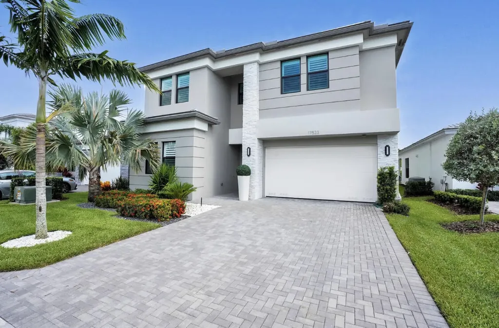 17523 Rainstream Boca Raton FL 33496