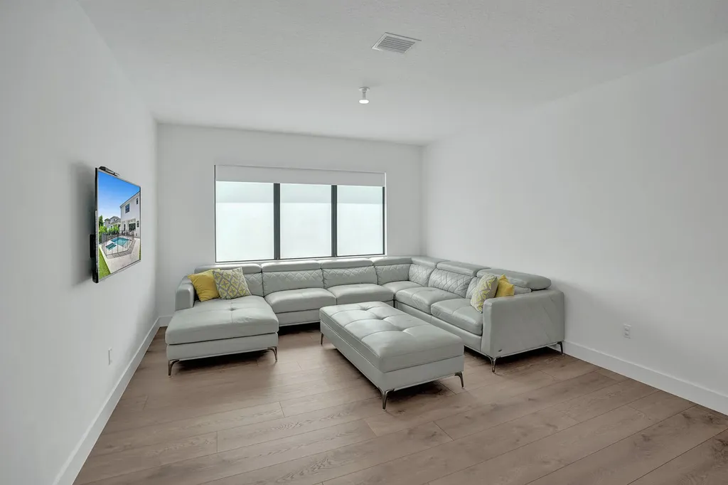 17523 Rainstream Boca Raton FL 33496