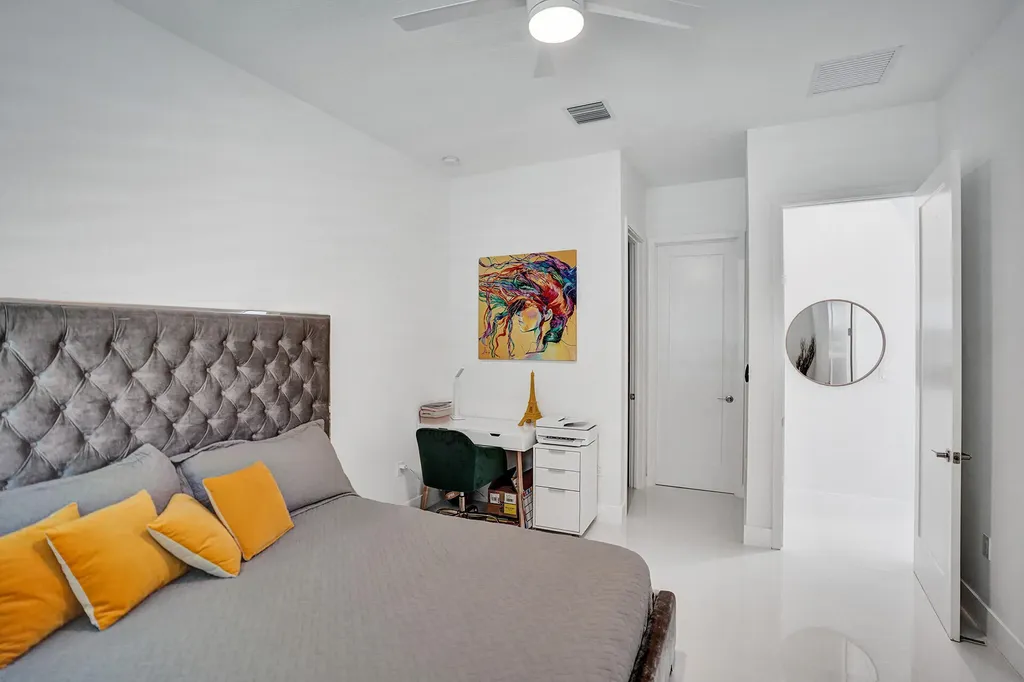 17523 Rainstream Boca Raton FL 33496