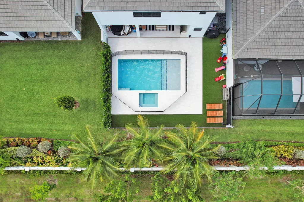 17523 Rainstream Boca Raton FL 33496