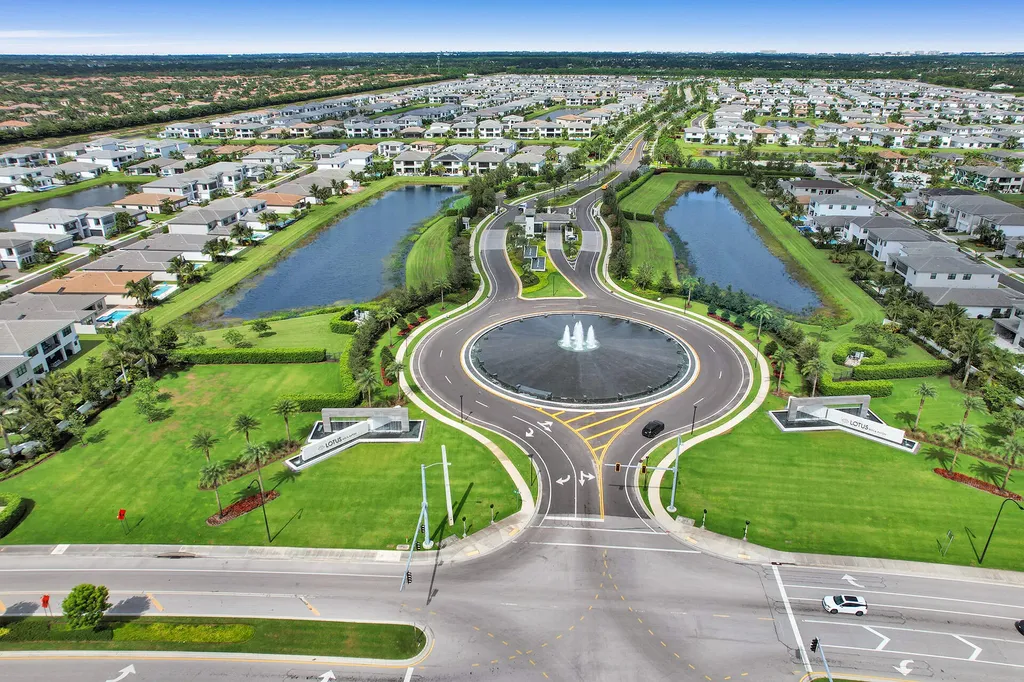 17523 Rainstream Boca Raton FL 33496