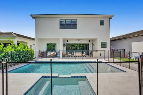 17523 Rainstream Boca Raton FL 33496