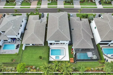 17523 Rainstream Boca Raton FL 33496