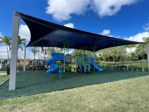 17523 Rainstream Boca Raton FL 33496