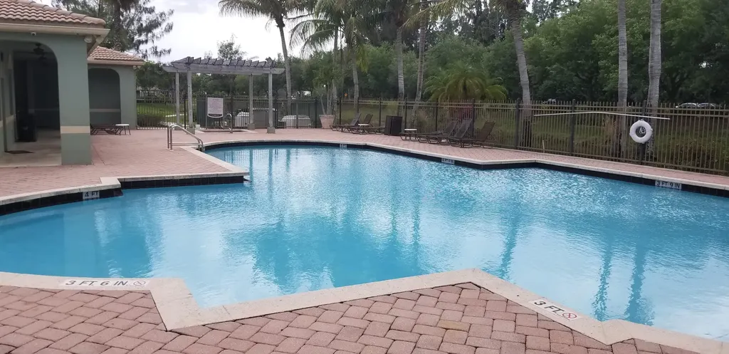 350 Crestwood Circle Royal Palm Beach FL 33411