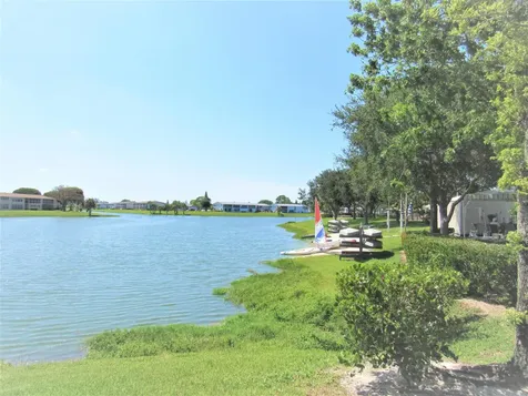 76 Cambridge D West Palm Beach FL 33417