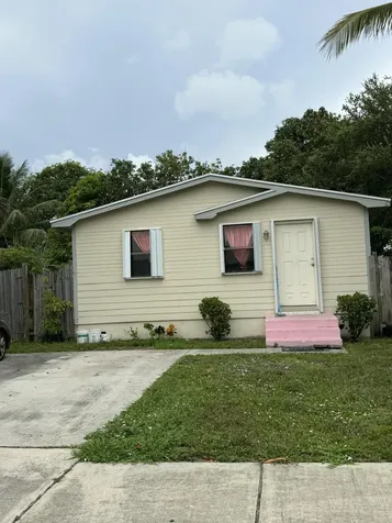311 Southridge Road Delray Beach FL 33444