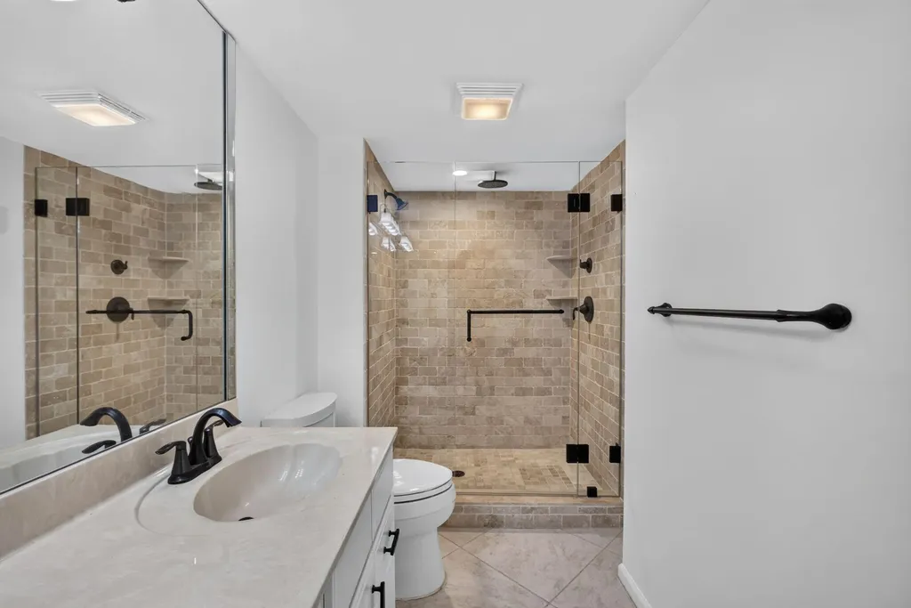 313 Lake Circle North Palm Beach FL 33408