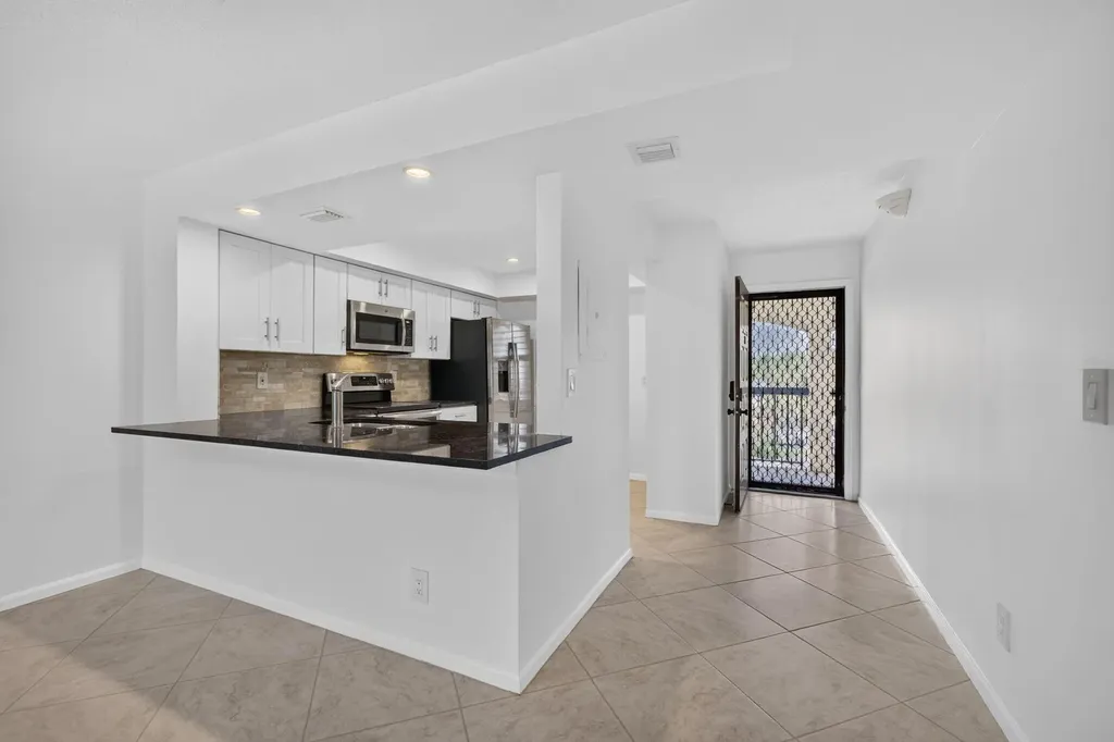 313 Lake Circle North Palm Beach FL 33408