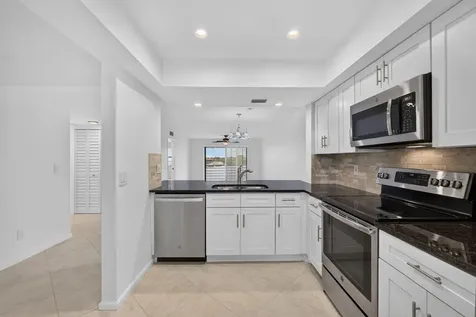313 Lake Circle North Palm Beach FL 33408