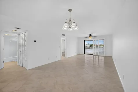 313 Lake Circle North Palm Beach FL 33408
