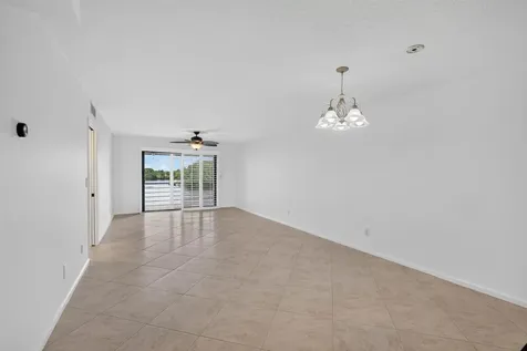 313 Lake Circle North Palm Beach FL 33408