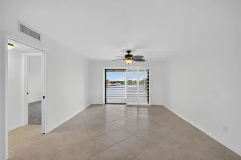 313 Lake Circle North Palm Beach FL 33408