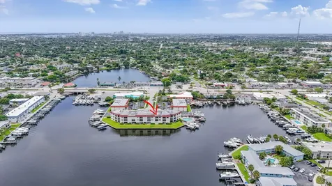 313 Lake Circle North Palm Beach FL 33408