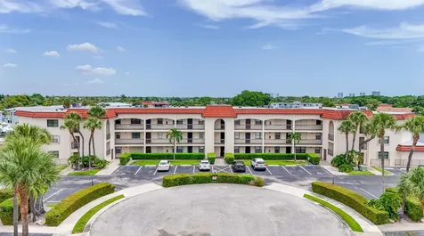 313 Lake Circle North Palm Beach FL 33408