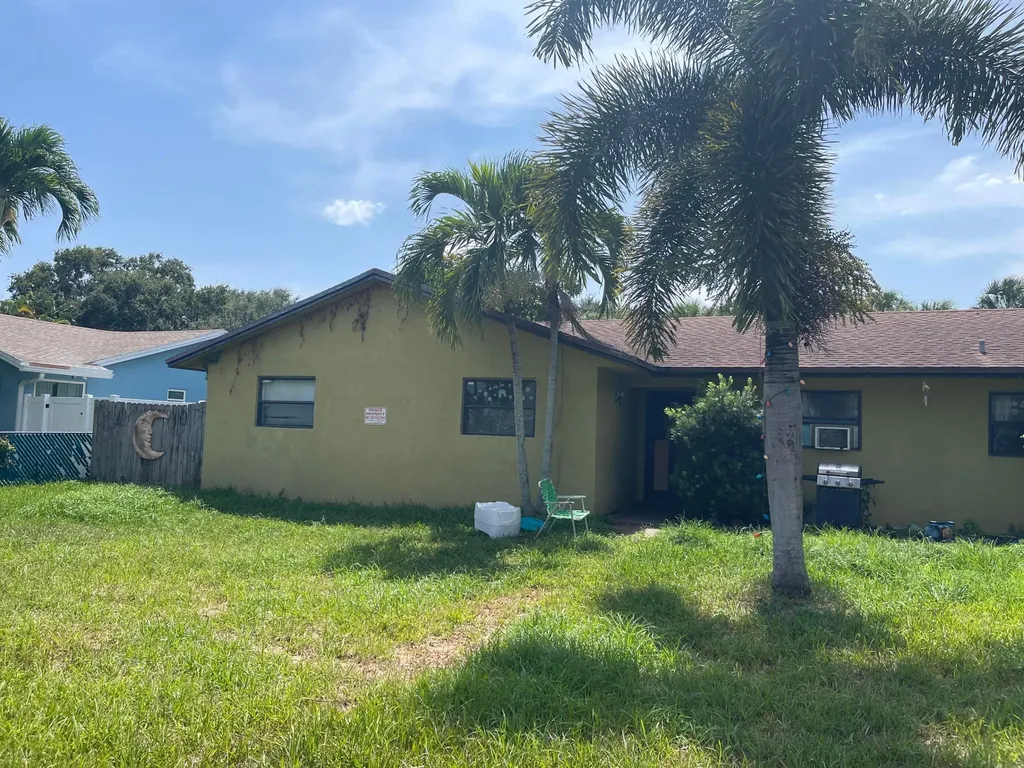 6663 Rigger Road Lake Worth FL 33462