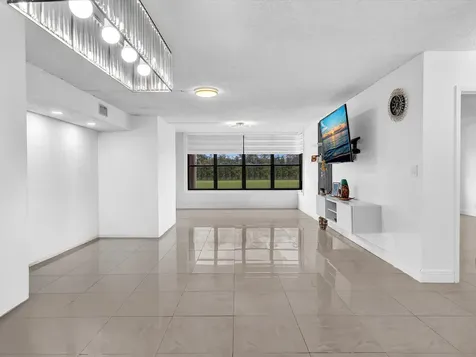 2659 Carambola Circle N Coconut Creek FL 33066