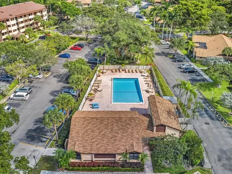 2659 Carambola Circle N Coconut Creek FL 33066