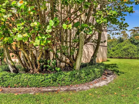 2659 Carambola Circle N Coconut Creek FL 33066