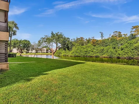 2659 Carambola Circle N Coconut Creek FL 33066