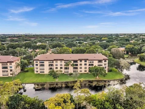 2659 Carambola Circle N Coconut Creek FL 33066