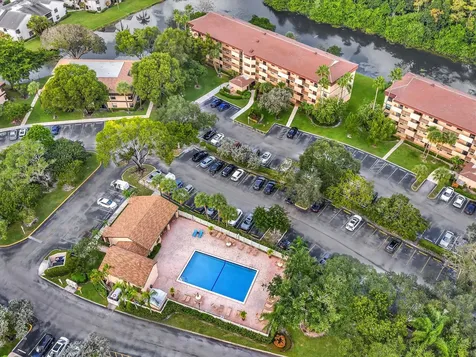 2659 Carambola Circle N Coconut Creek FL 33066