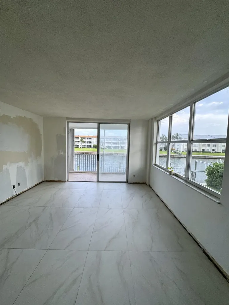 100 Paradise Harbour Boulevard North Palm Beach FL 33408