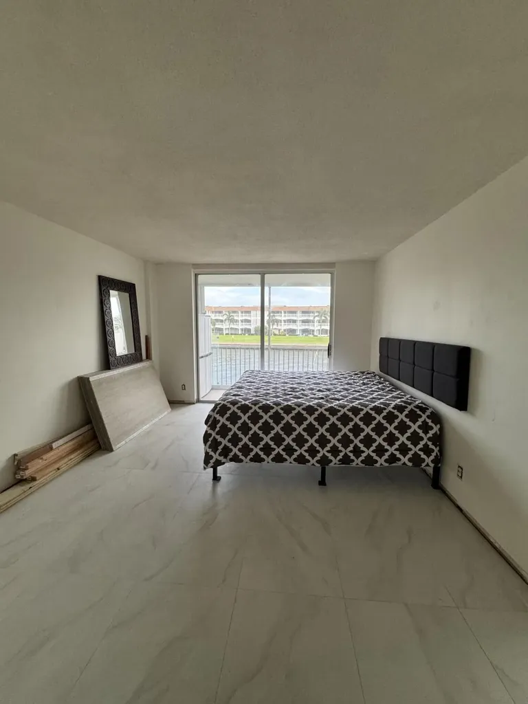 100 Paradise Harbour Boulevard North Palm Beach FL 33408