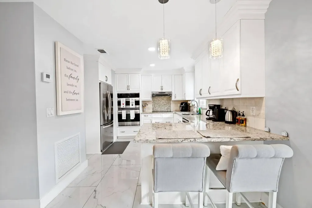 3298 N Dixie Highway Boca Raton FL 33431
