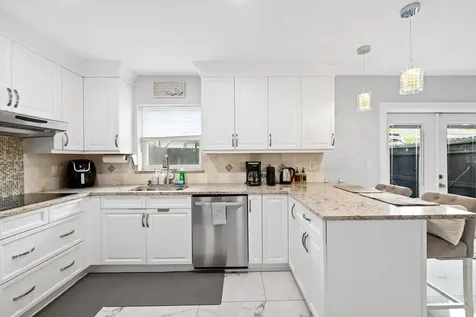 3298 N Dixie Highway Boca Raton FL 33431