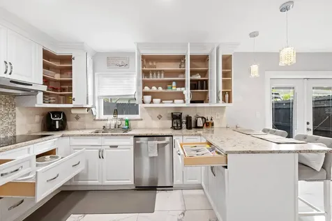 3298 N Dixie Highway Boca Raton FL 33431