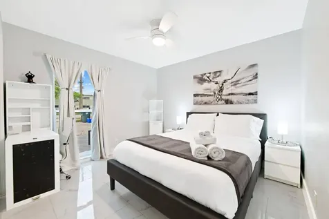 3298 N Dixie Highway Boca Raton FL 33431