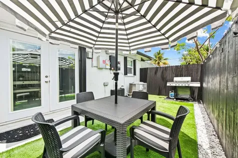 3298 N Dixie Highway Boca Raton FL 33431
