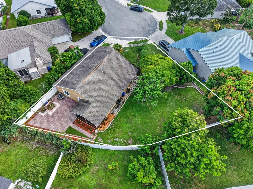 166 Raintree Jupiter FL 33458