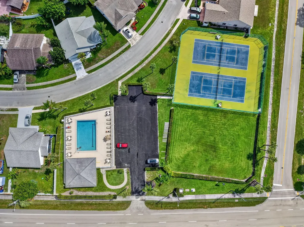 166 Raintree Jupiter FL 33458