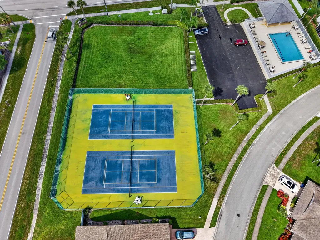 166 Raintree Jupiter FL 33458