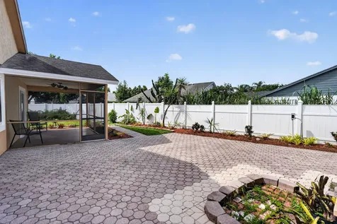 166 Raintree Jupiter FL 33458