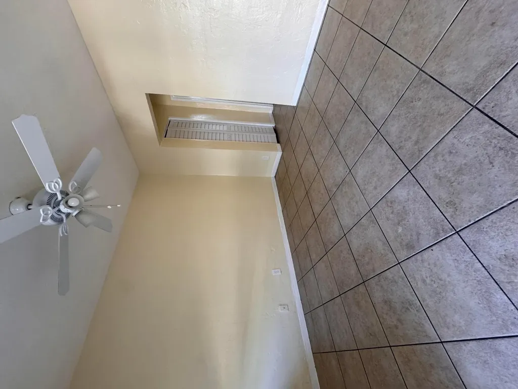 825 SW 10th Terrace Pompano Beach FL 33060