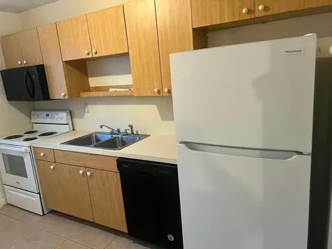820 SW 9th Street Pompano Beach FL 33060